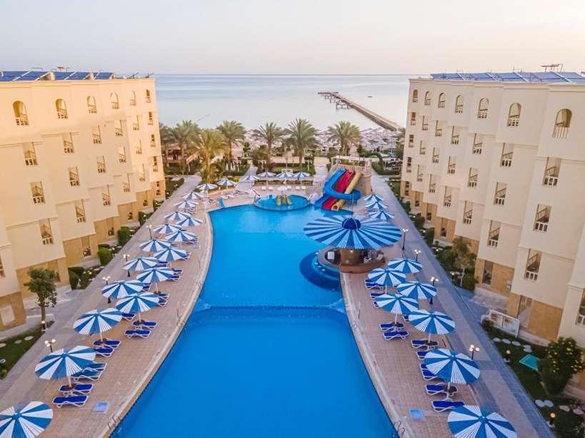 Amc Royal Hotel