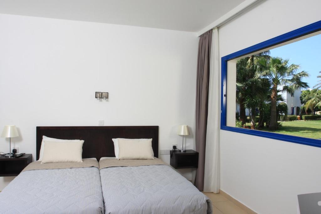 Marismare Apartments