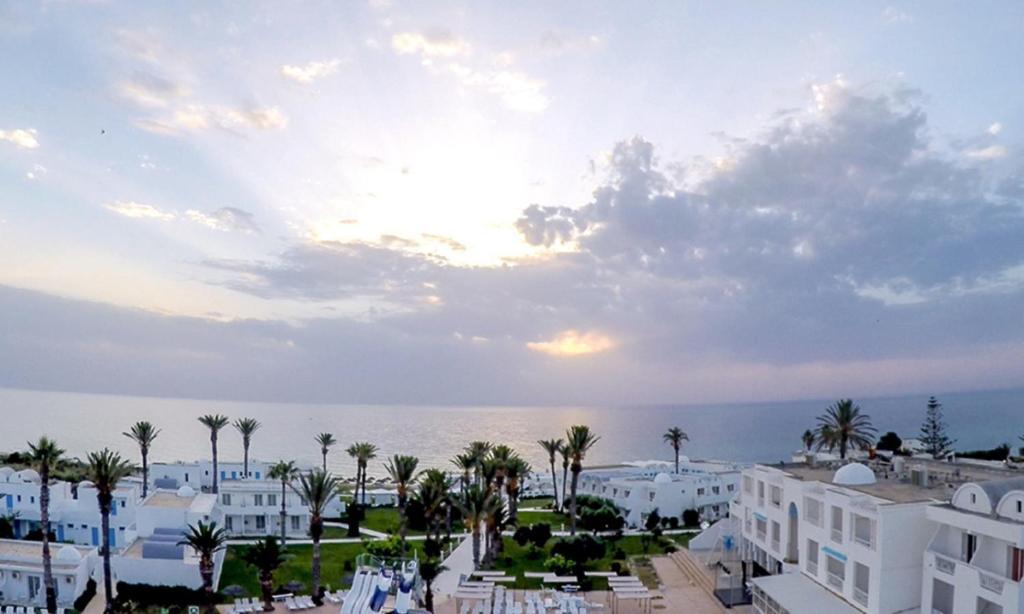 Best Beach Hotel (ex. Tergui Club)