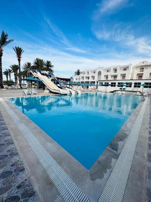 Best Beach Hotel (ex. Tergui Club)