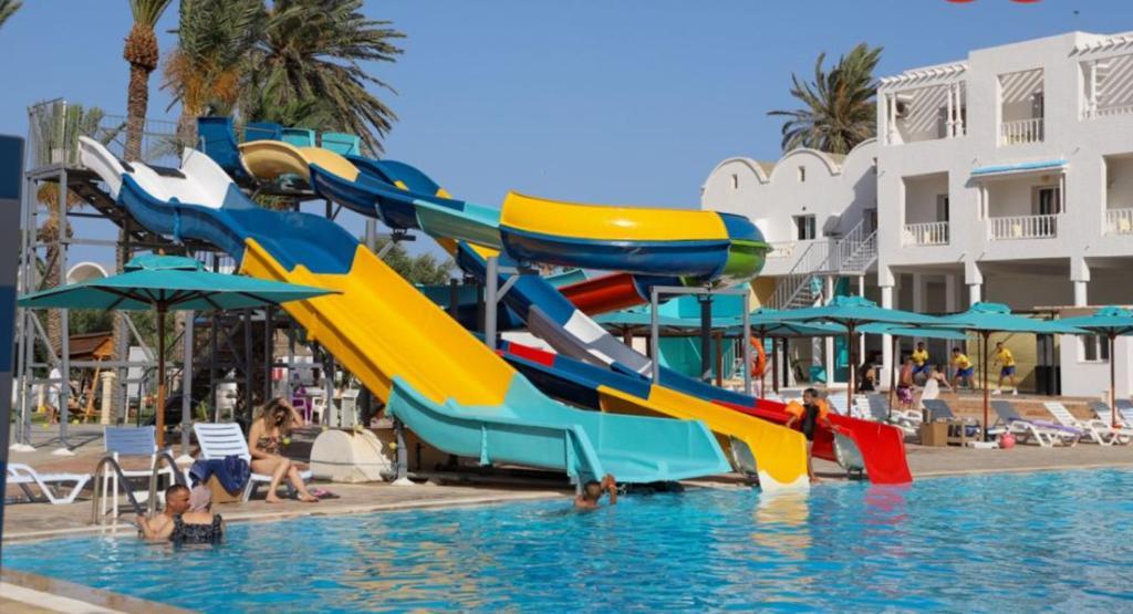 Best Beach Hotel (ex. Tergui Club)
