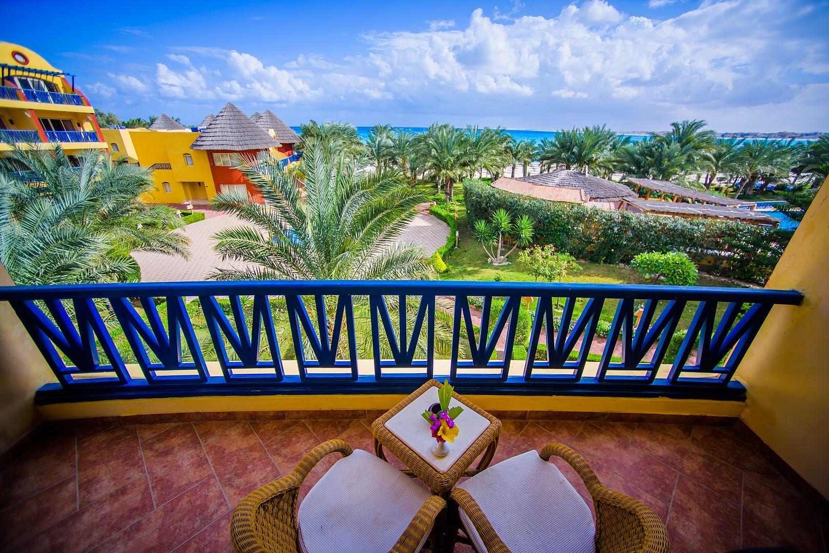 Carols Beau Rivage