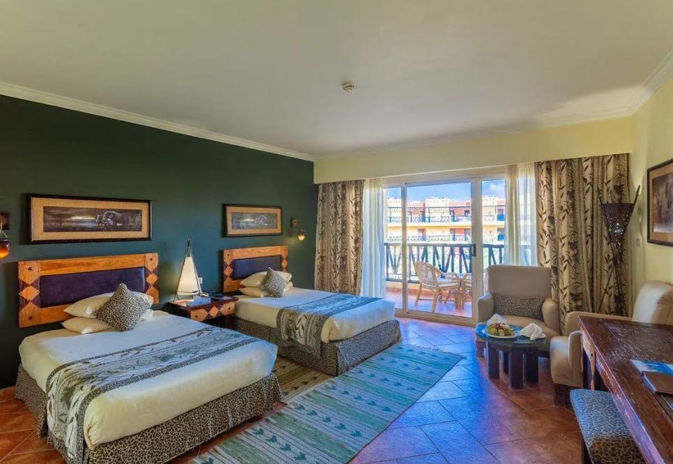 Carols Beau Rivage