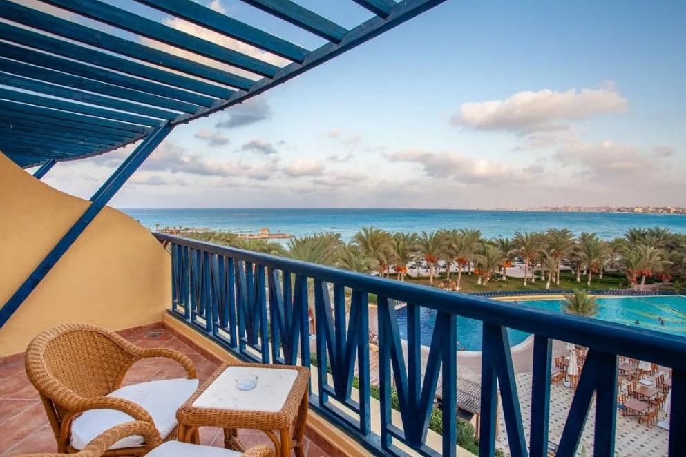 Carols Beau Rivage