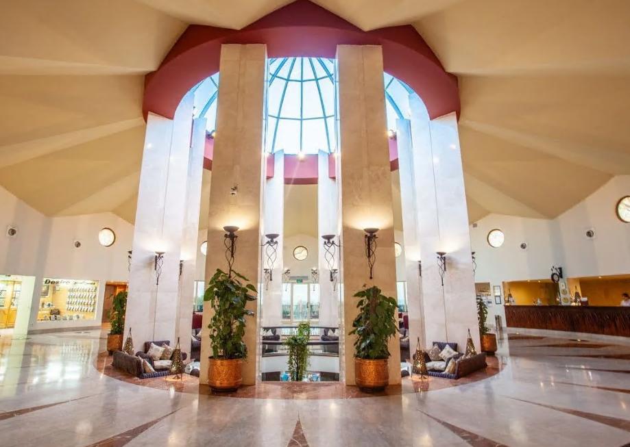 Carols Beau Rivage