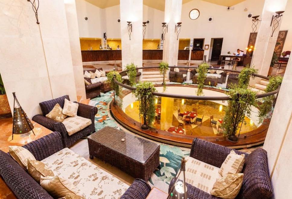 Carols Beau Rivage