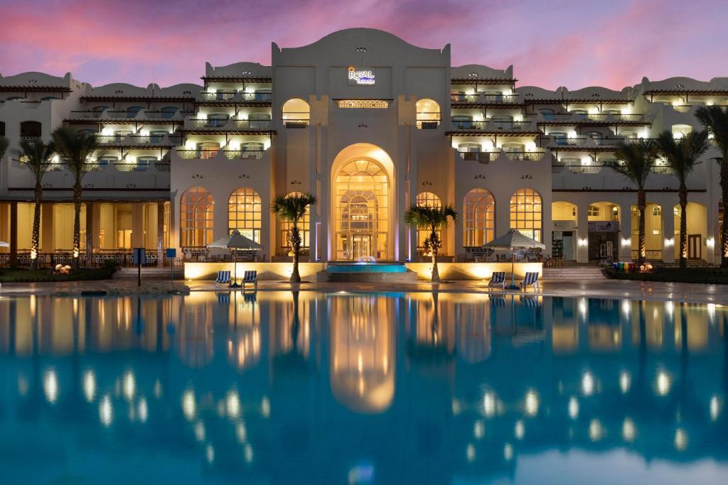 Royal Lagoons Resort