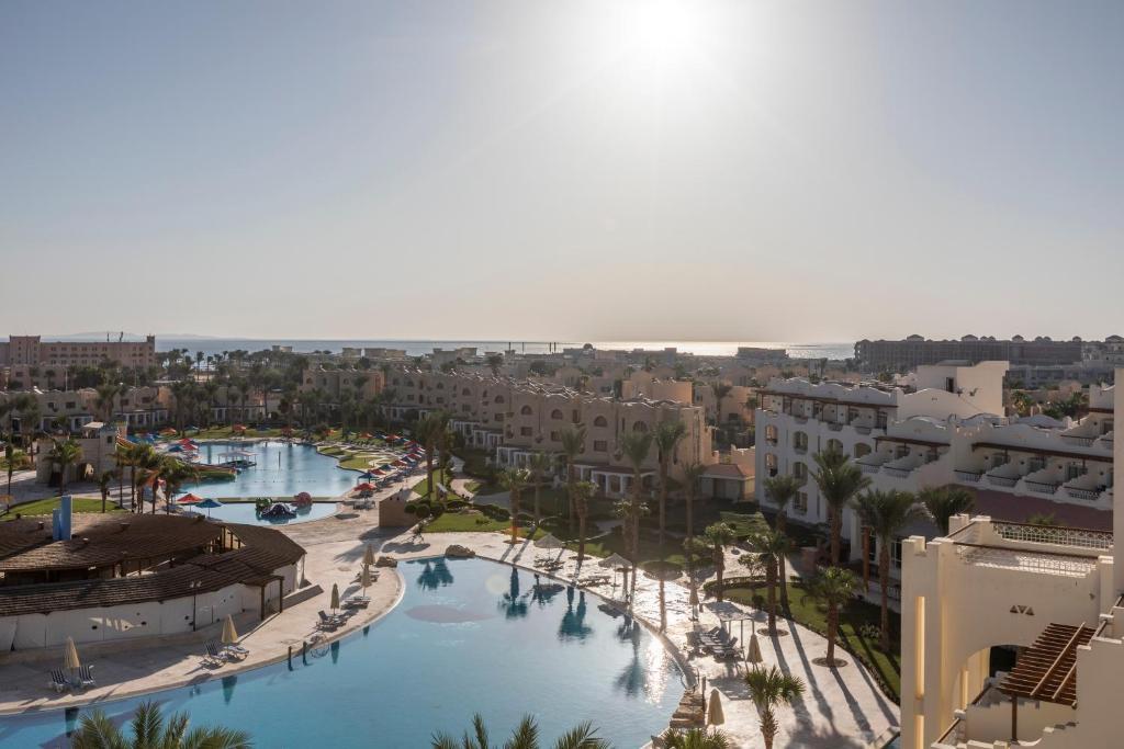Royal Lagoons Resort