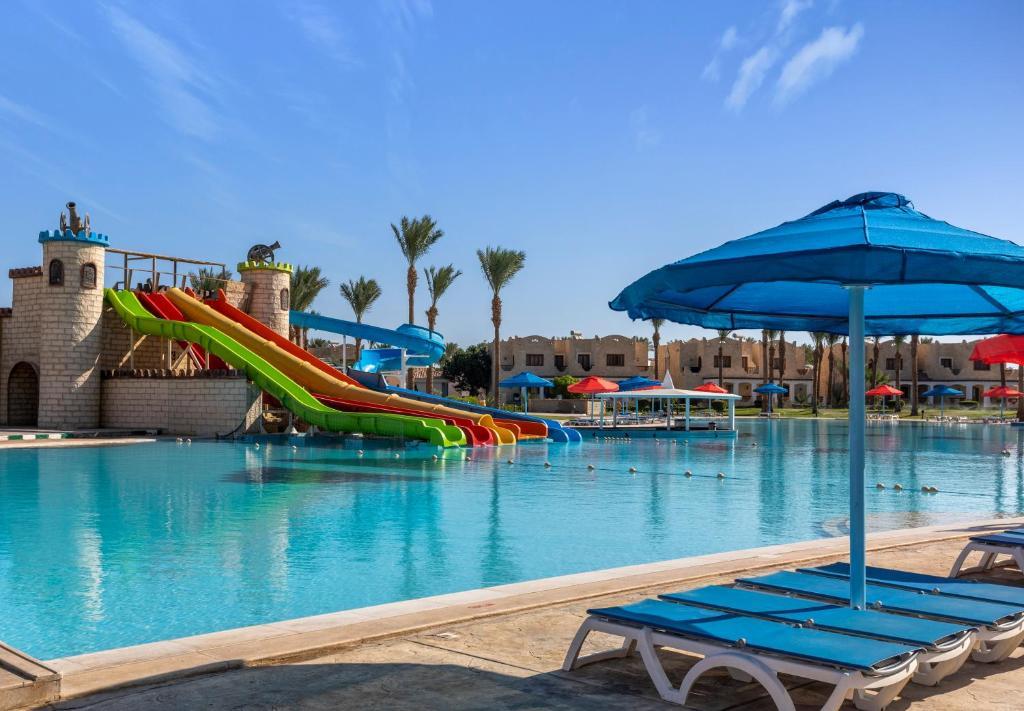 Royal Lagoons Resort