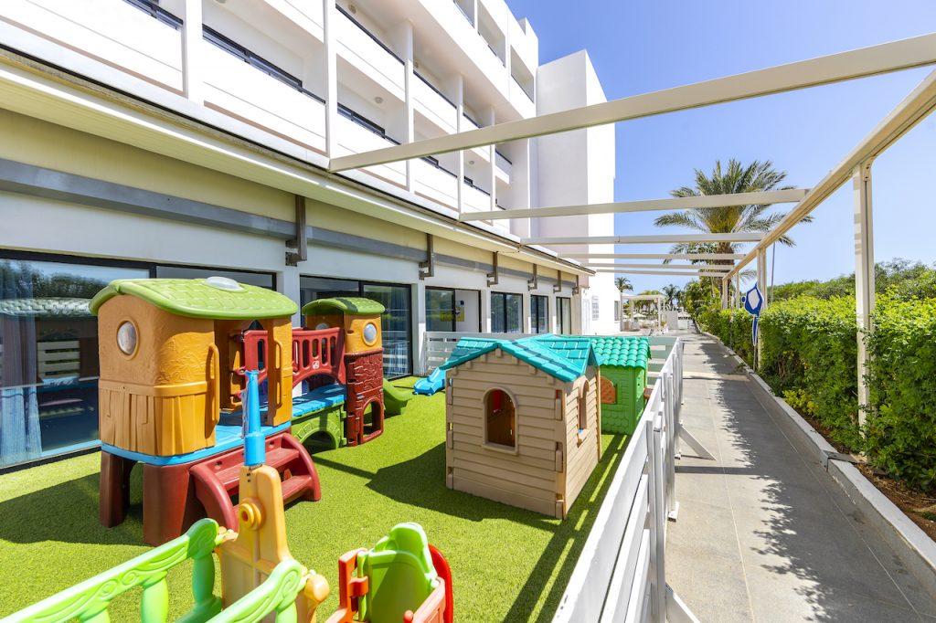 Christofinia Nissi Beach Hotel