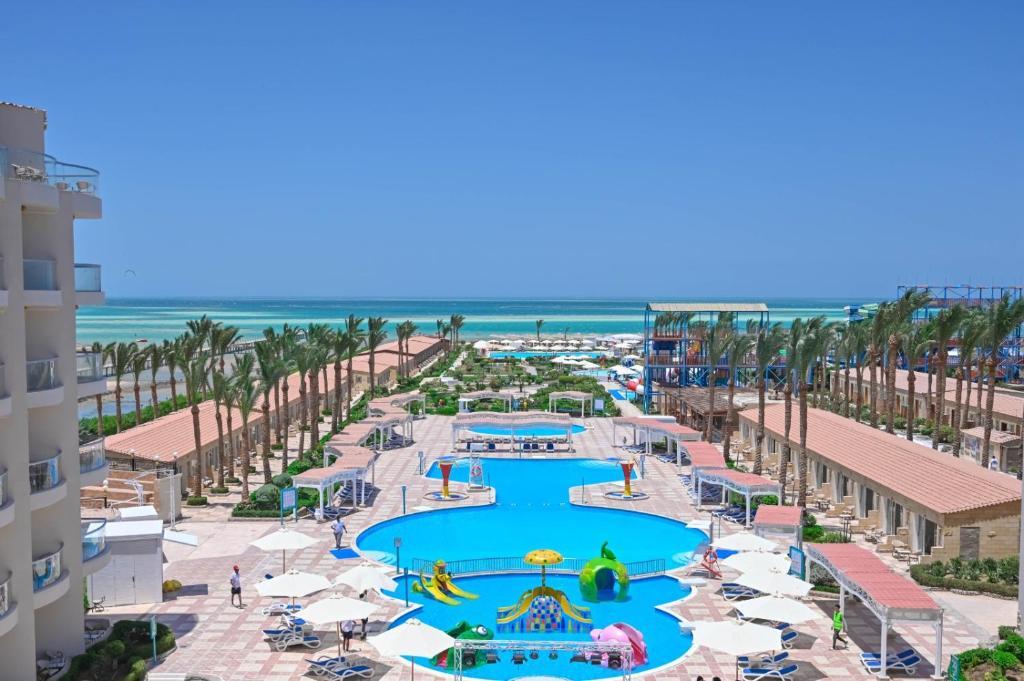 Riviera Aqua Park Resort by Sunrise