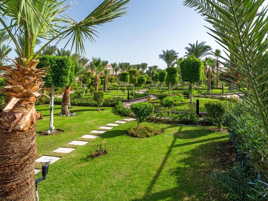 Riviera Aqua Park Resort by Sunrise