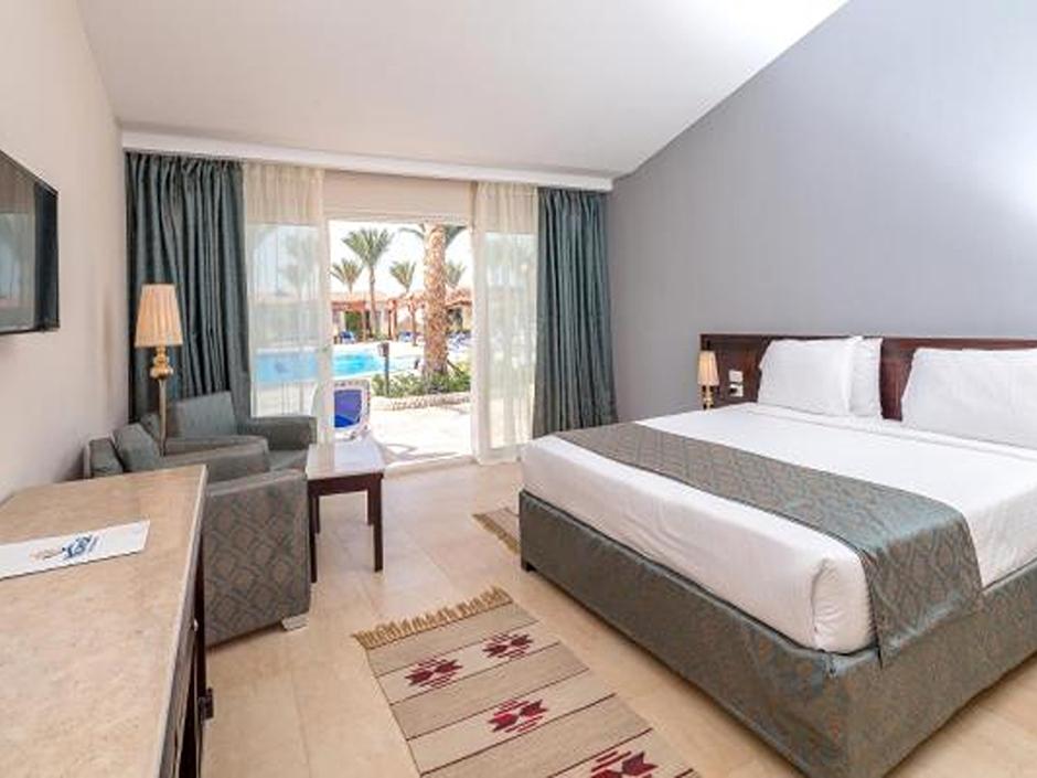 Riviera Aqua Park Resort by Sunrise