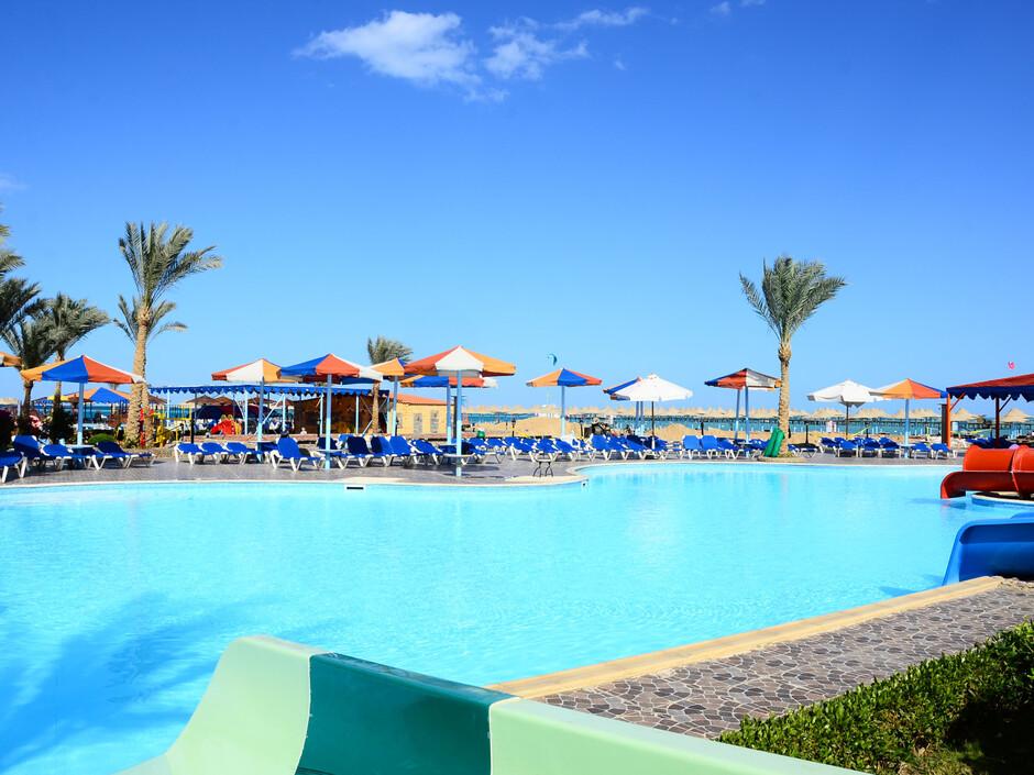 Riviera Aqua Park Resort by Sunrise