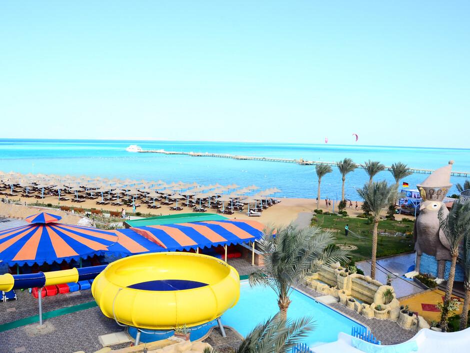 Riviera Aqua Park Resort by Sunrise