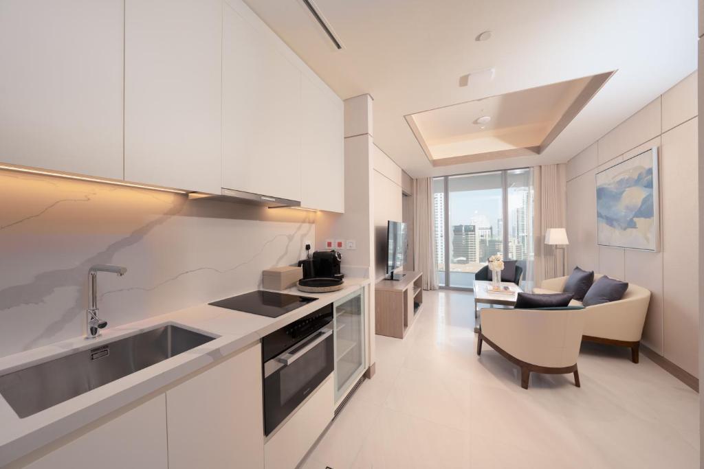 FIVE Luxe