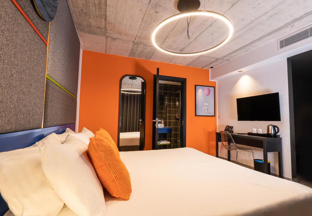 IKYK Hotel