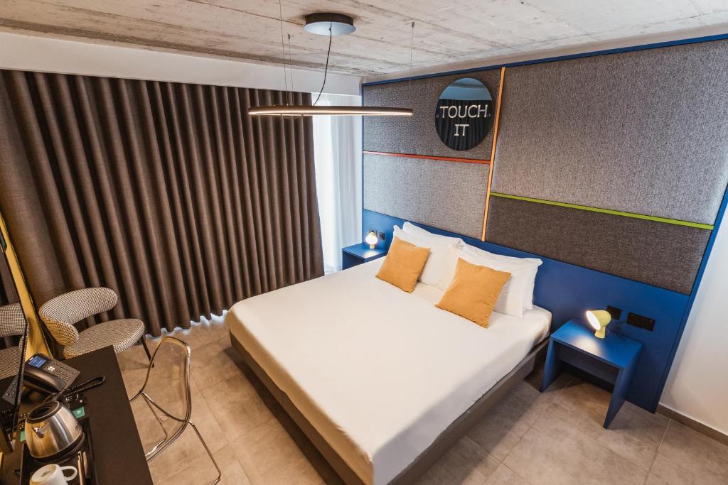 IKYK Hotel