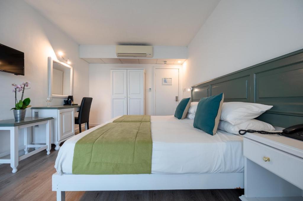 Gillieru Hotel