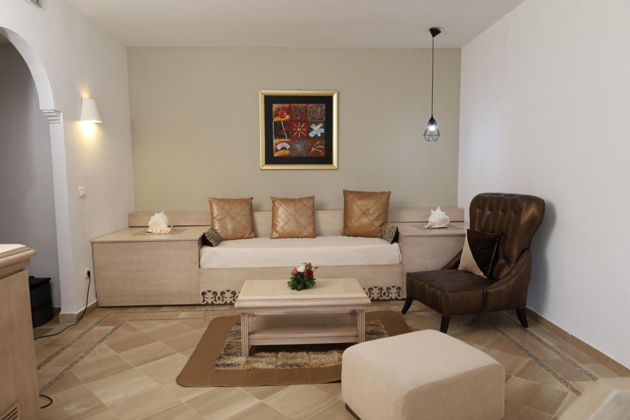 Tunisia Lodge Hammamet