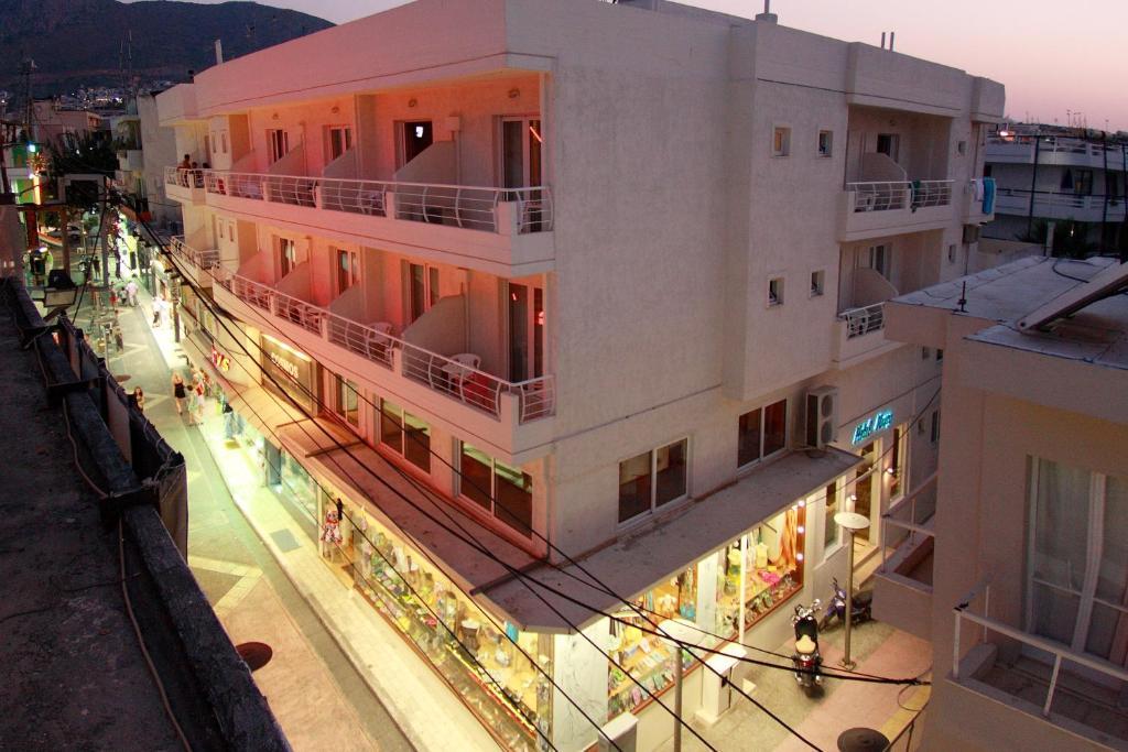 Nancy Hotel (naša procena 3*)