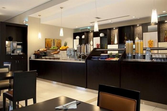 Holiday Inn Express Jumeirah