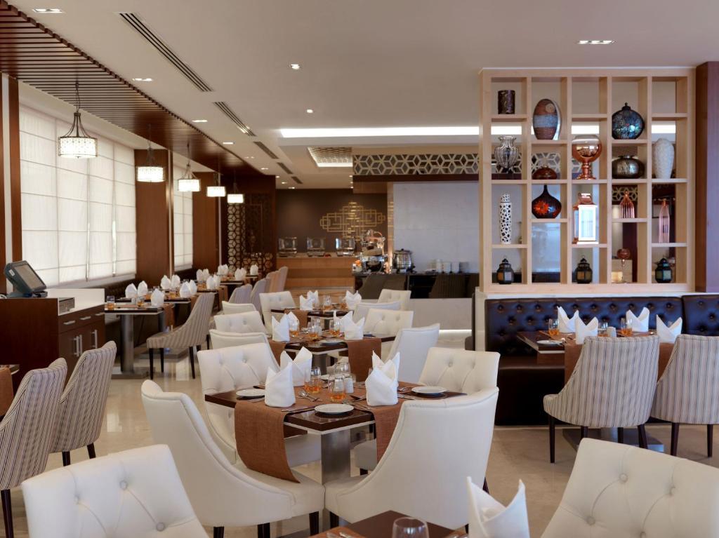 Two Seasons Hotel