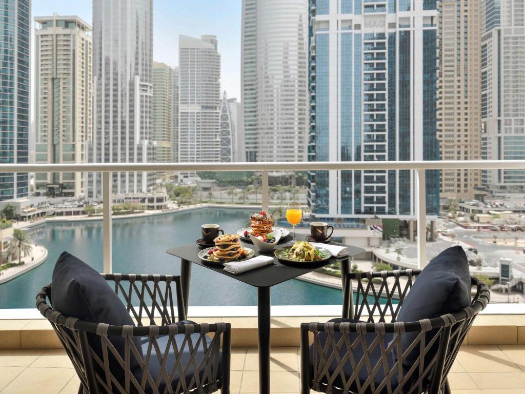 Movenpick Jumeirah Lake Towers