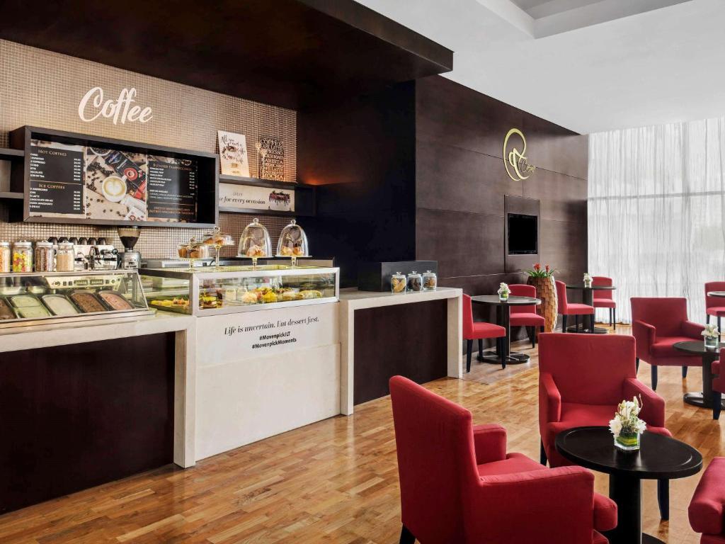 Movenpick Jumeirah Lake Towers