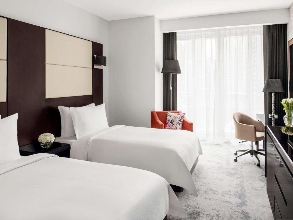 Movenpick Jumeirah Lake Towers