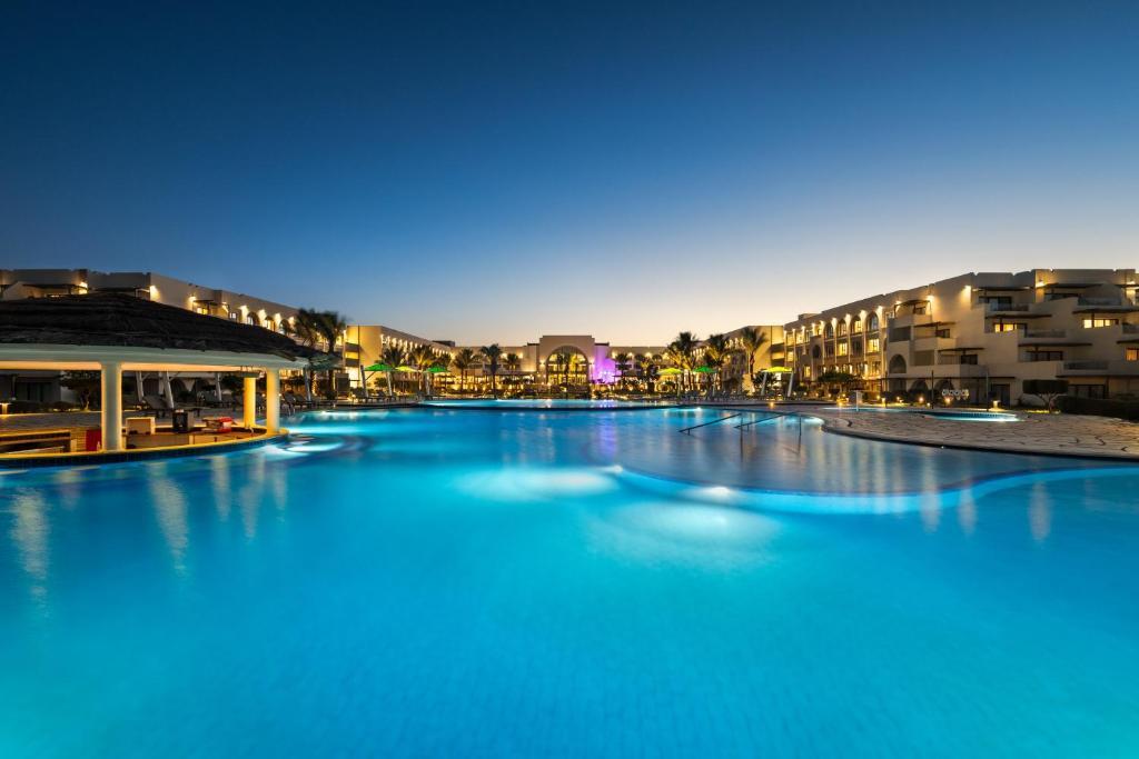 Movenpick Resort Soma Bay