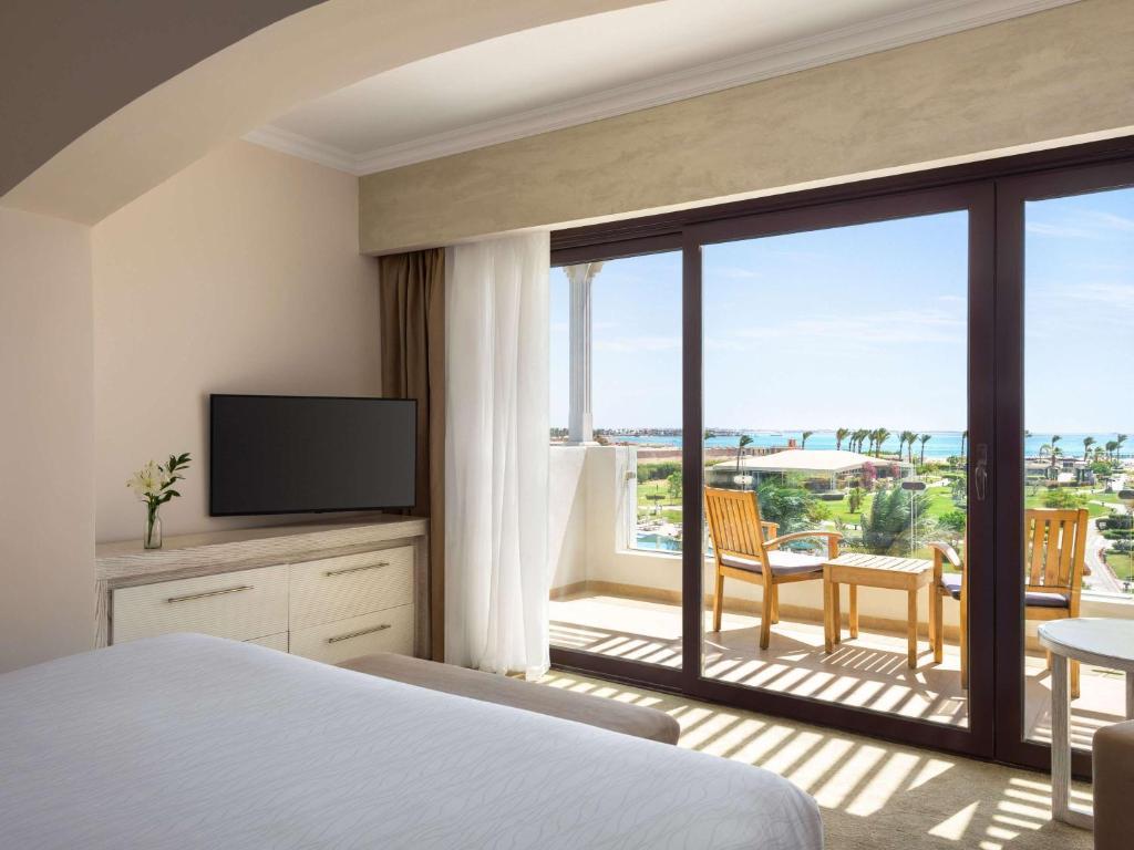 Movenpick Resort Soma Bay