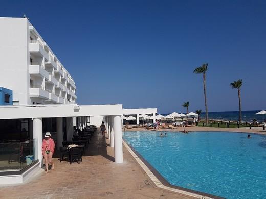 Pierre Anne Beach Hotel