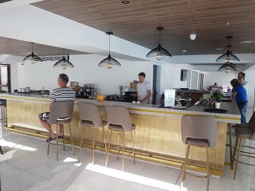 Pierre Anne Beach Hotel