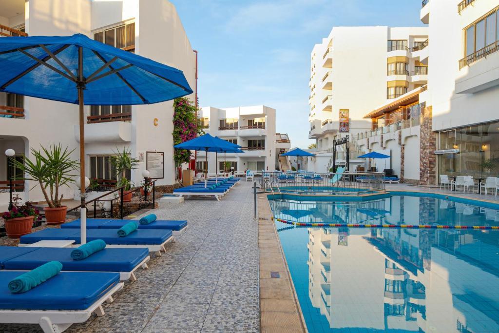 Marlin Inn Azur Resort