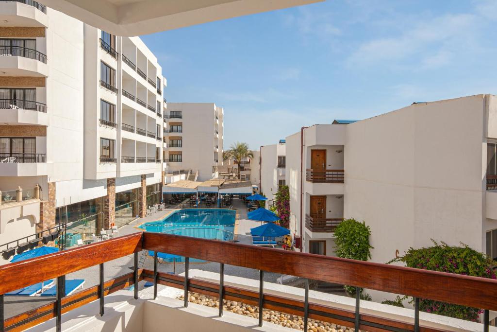 Marlin Inn Azur Resort
