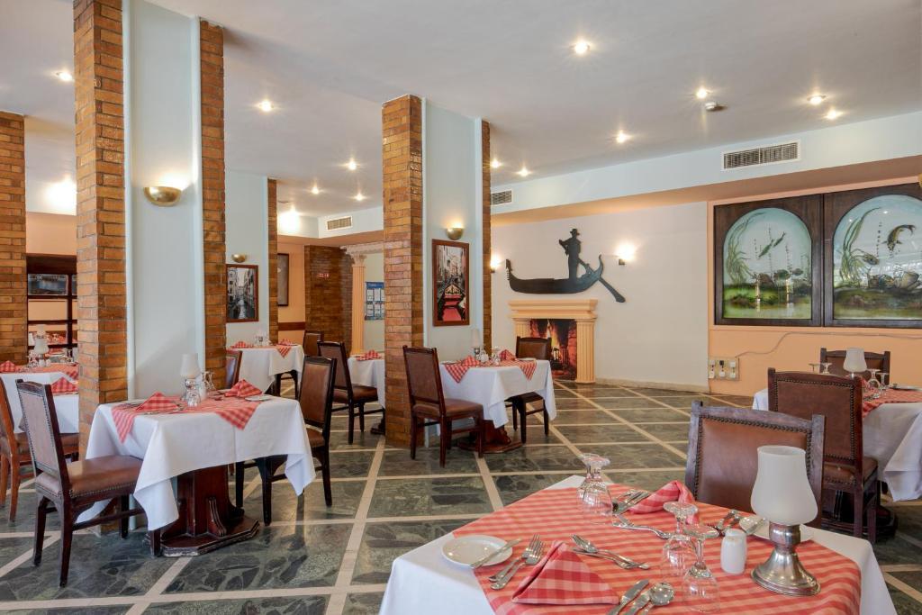 Marlin Inn Azur Resort