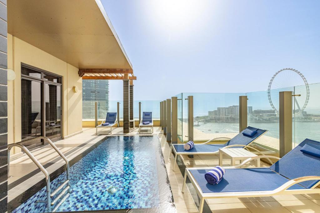 Roda Amwaj Suites