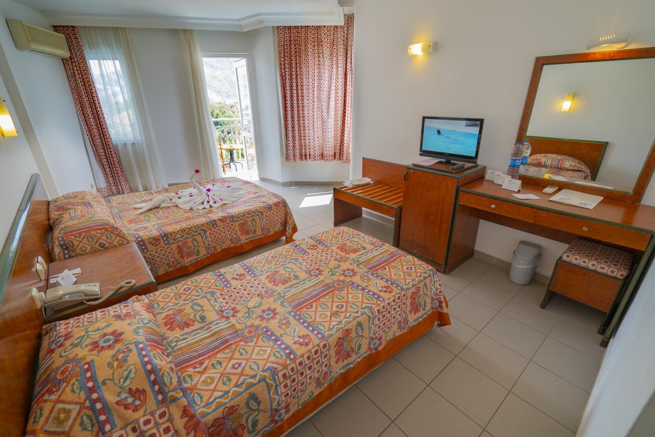 AZAK BEACH HOTEL