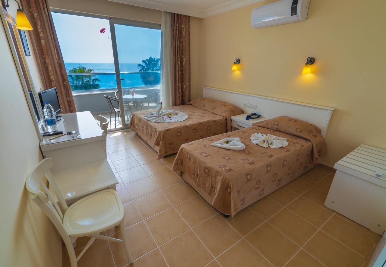 AZAK BEACH HOTEL