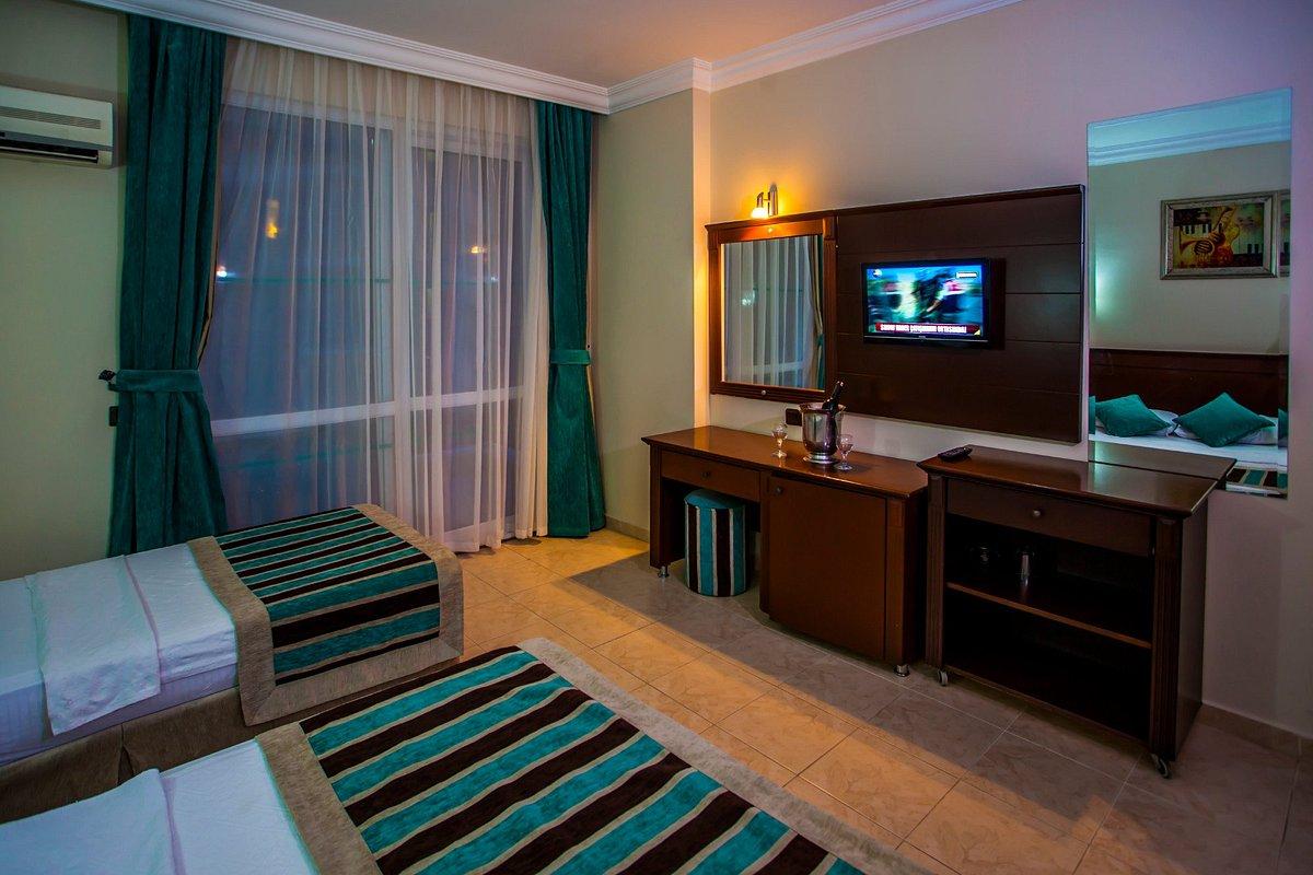 KLEOPATRA ROYAL PALM HOTEL