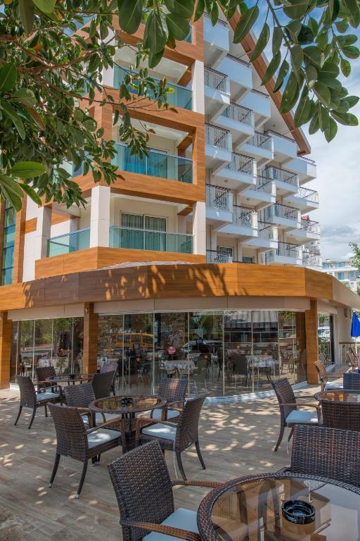 RIVIERA HOTEL&SPA