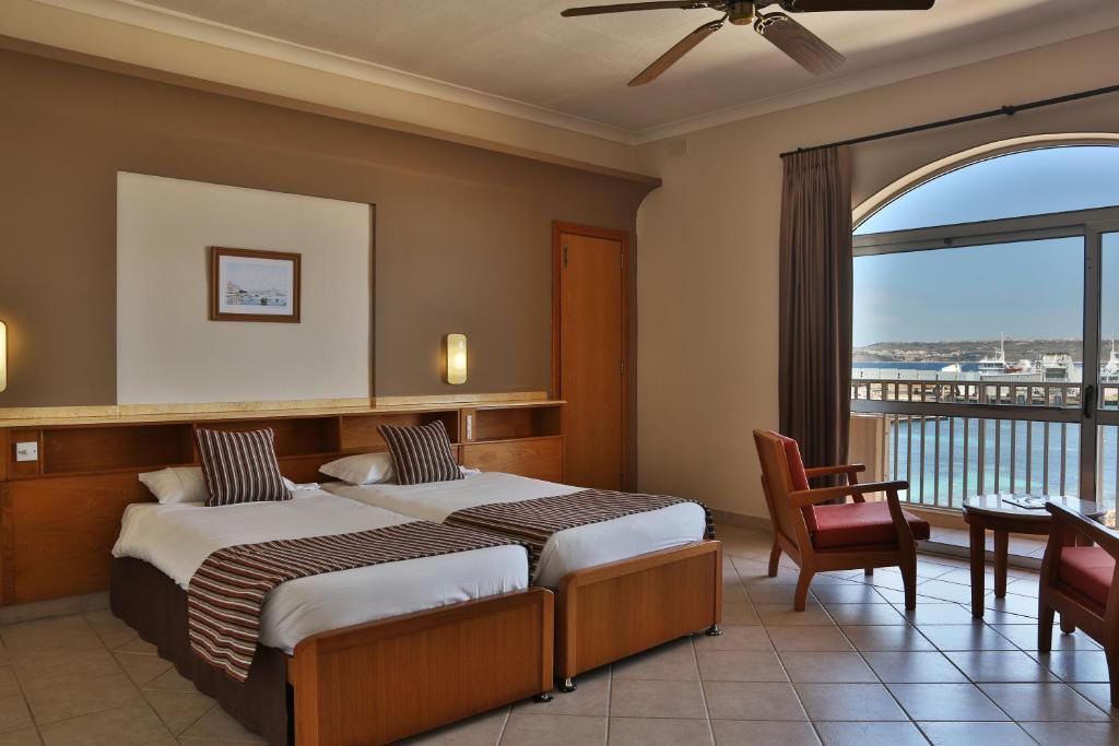 Paradise Bay Resort