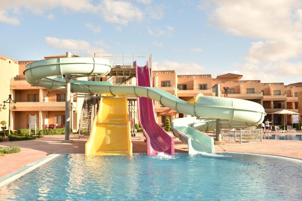 Aura Resort