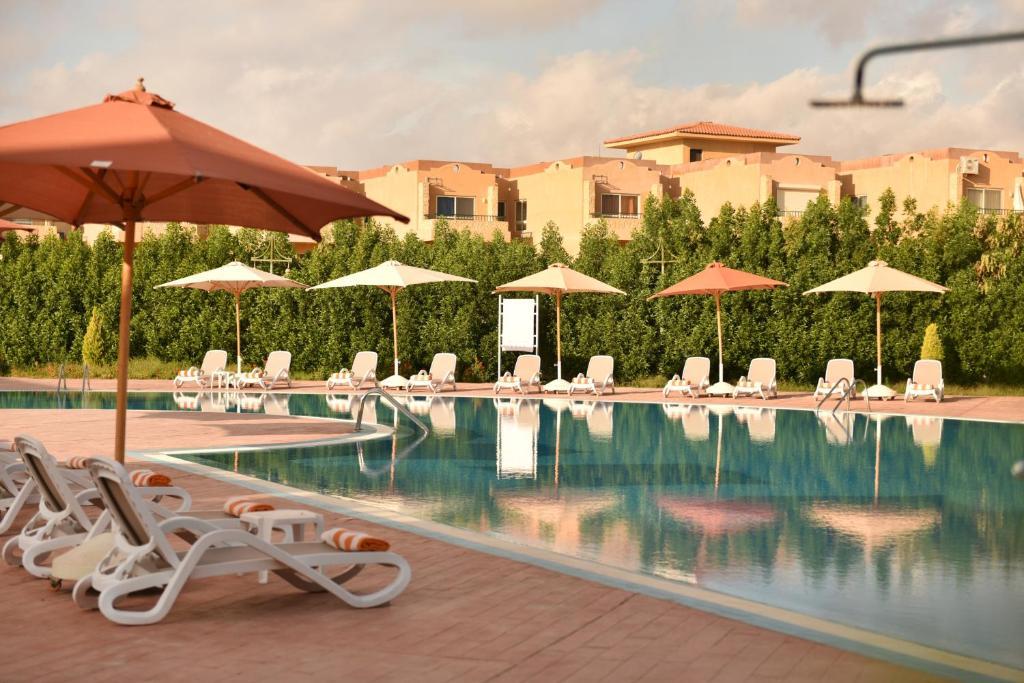 Aura Resort
