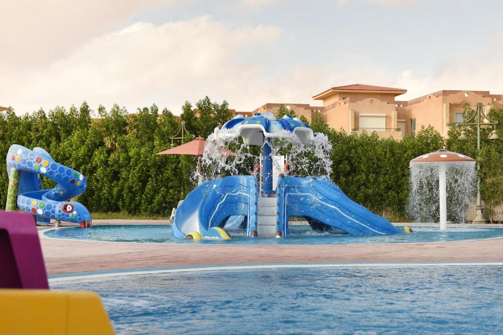 Aura Resort
