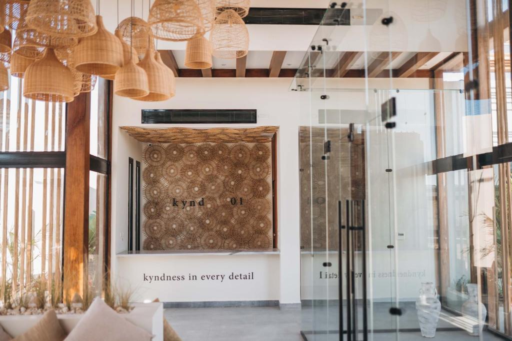Kynd Resort 01