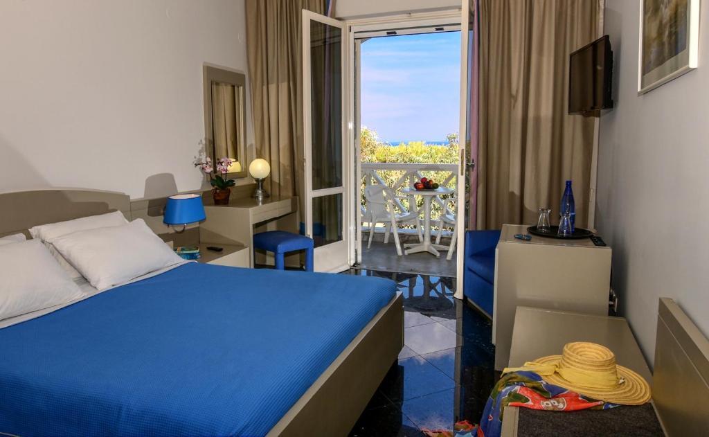 Mantenia Hotel