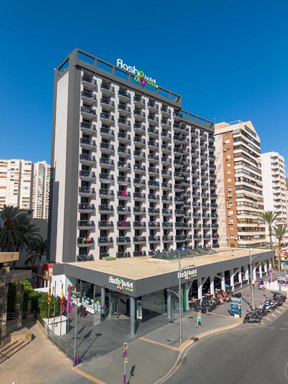 Flash Hotel Benidorm – Adults Only