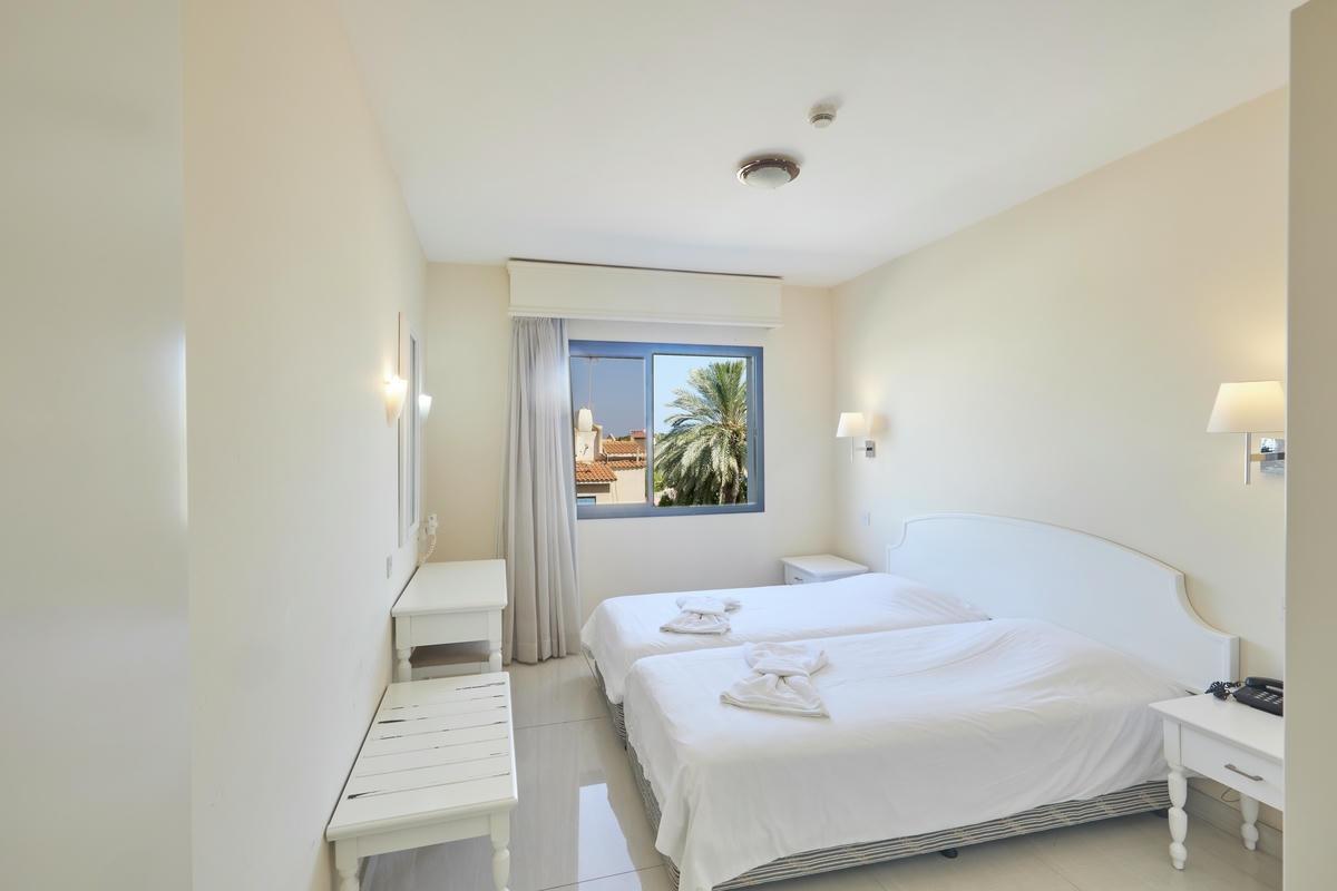 Tsokkos Gardens Apartments